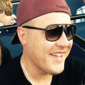 Meet your Posher, Joel